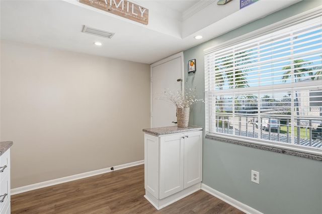 952 VIRGINIA STREET 202, Dunedin, FL 34698