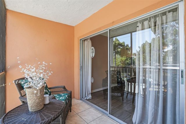 952 VIRGINIA STREET 202, Dunedin, FL 34698