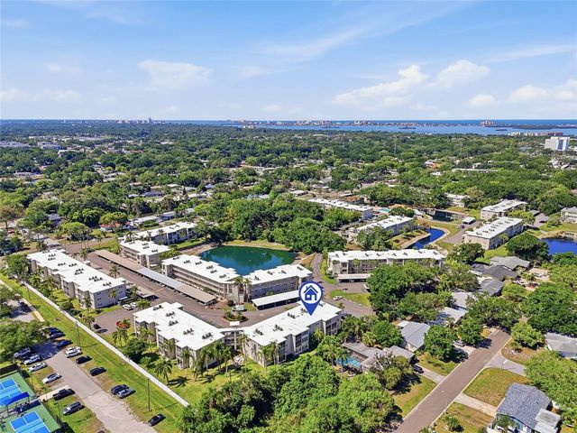 952 VIRGINIA STREET 202, Dunedin, FL 34698