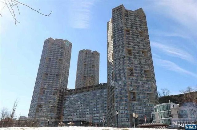 7000 Boulevard East Boulevard 49I, Guttenberg, NJ 07093