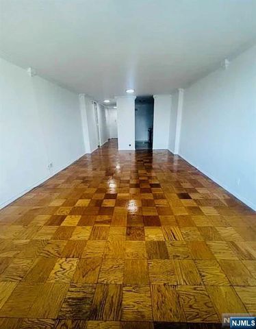 7000 Boulevard East Boulevard 49I, Guttenberg, NJ 07093