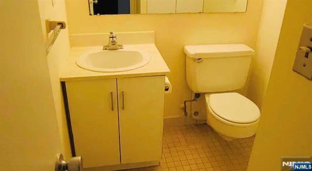 7000 Boulevard East Boulevard 49I, Guttenberg, NJ 07093