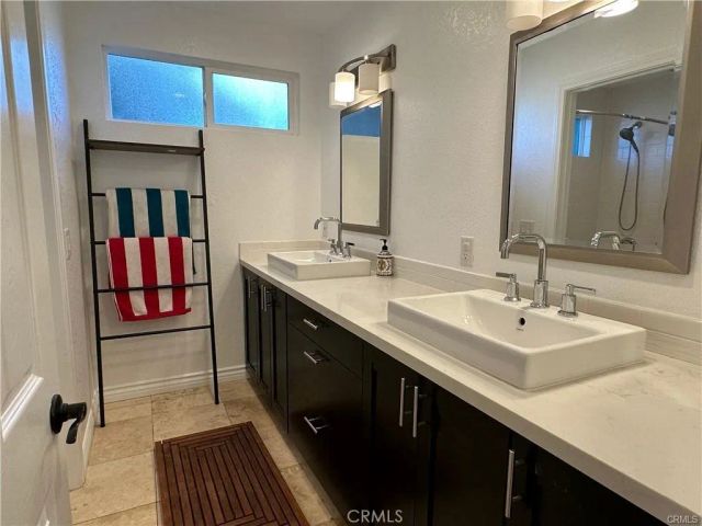 22867 Cove View Street B, Canyon Lake, CA 92587