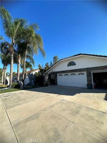 22867 Cove View Street B, Canyon Lake, CA 92587