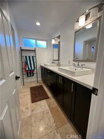 22867 Cove View Street B, Canyon Lake, CA 92587