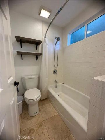 22867 Cove View Street B, Canyon Lake, CA 92587