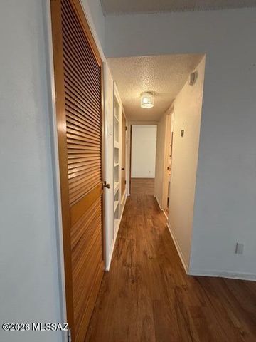 1360 S Avenida Polar Apt J208, Tucson, AZ 85710