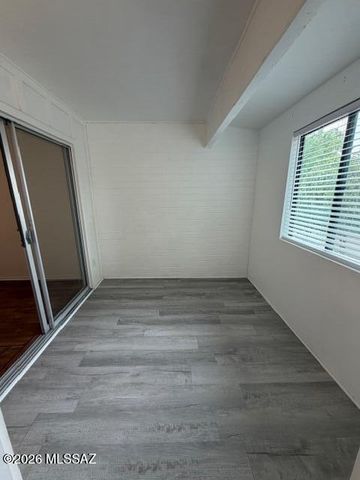 1360 S Avenida Polar Apt J208, Tucson, AZ 85710