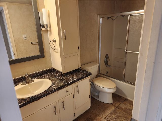 5000 Bowser Avenue 210, Dallas, TX 75209