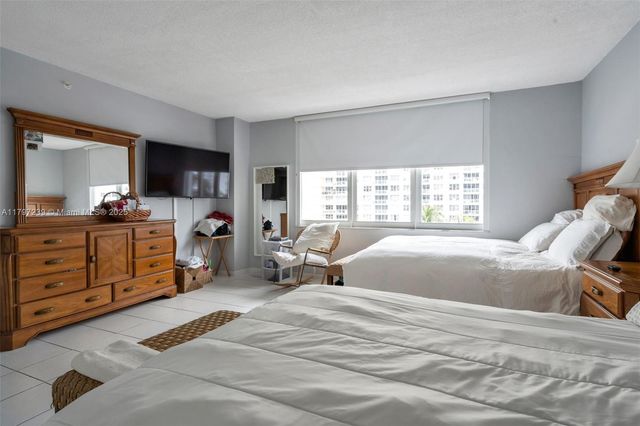 5601 Collins Ave 615, Miami Beach, FL 33140