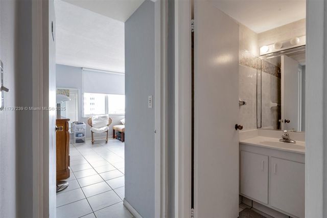 5601 Collins Ave 615, Miami Beach, FL 33140