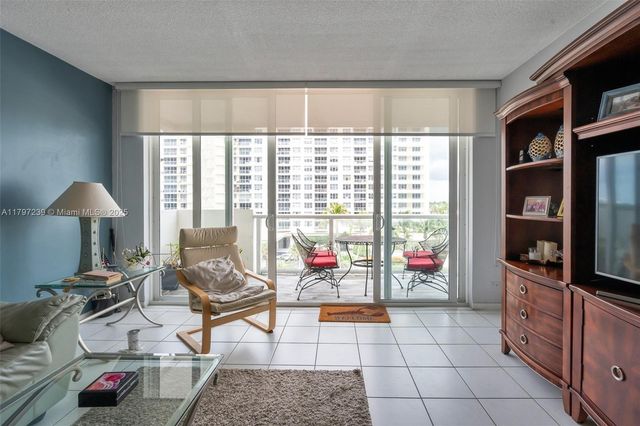 5601 Collins Ave 615, Miami Beach, FL 33140