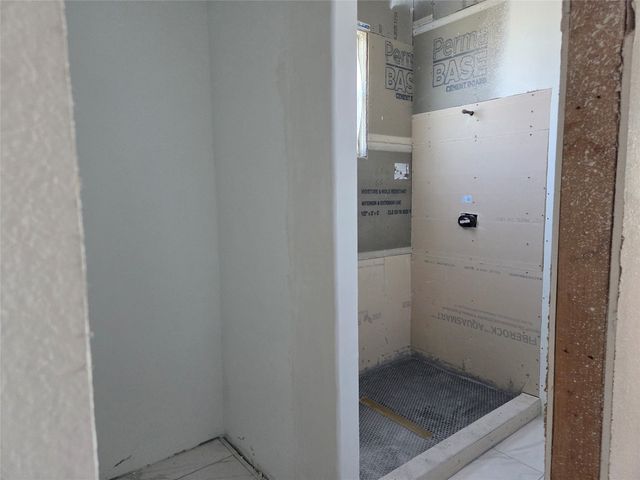 237 Barry Country Court, Barry, TX 75102