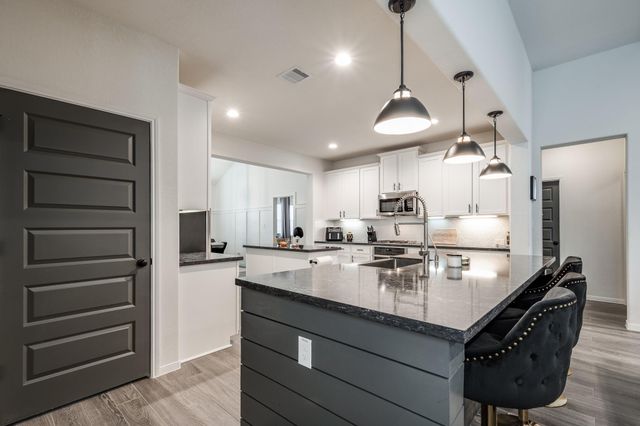 14231 Angelina Drive, Baytown, TX 77523
