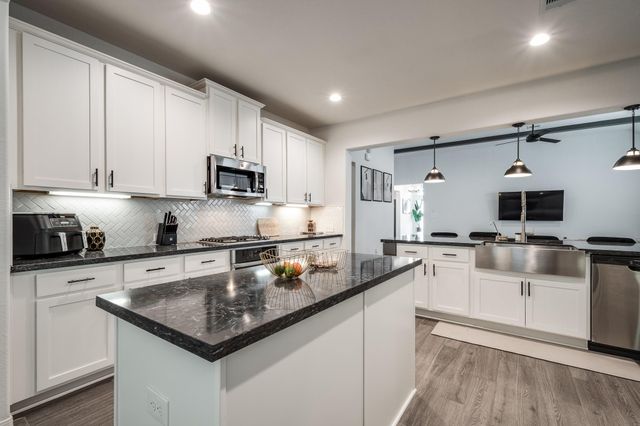 14231 Angelina Drive, Baytown, TX 77523
