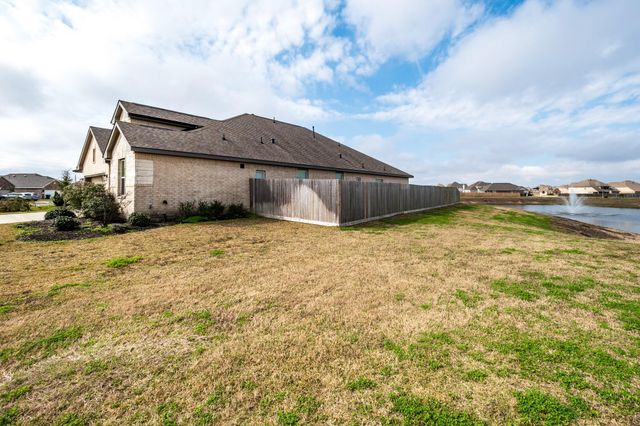 14231 Angelina Drive, Baytown, TX 77523
