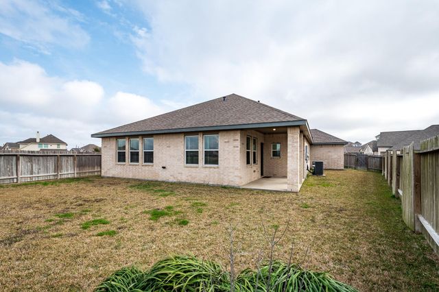 14231 Angelina Drive, Baytown, TX 77523