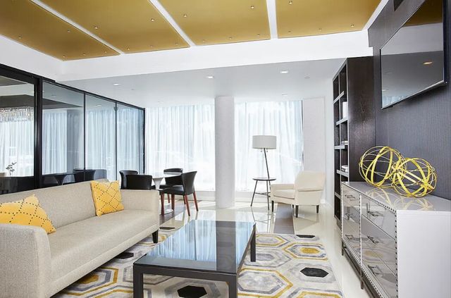 1135 45th Ave Apt 3H, New York City, NY 11101