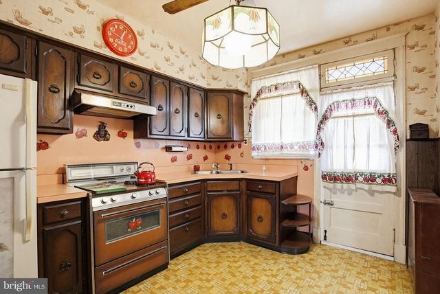 4308 PARKSIDE DR, Baltimore, MD 21206