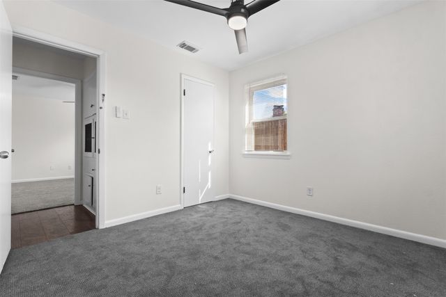 2909 Grove Street, Irving, TX 75060