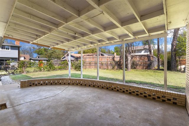 2909 Grove Street, Irving, TX 75060