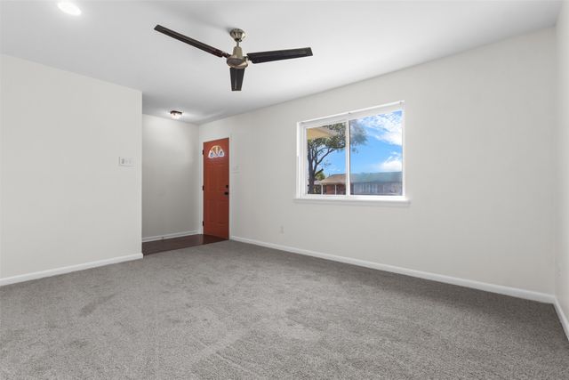 2909 Grove Street, Irving, TX 75060