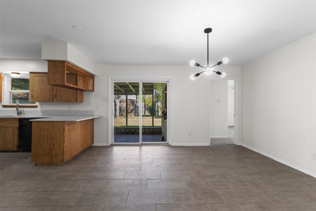 2909 Grove Street, Irving, TX 75060