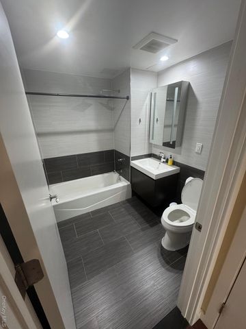 14238 37th Avenue 4C, Flushing, NY 11354