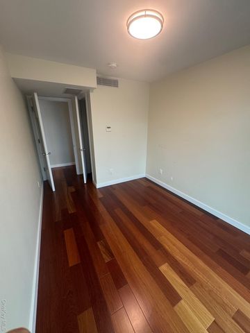 14238 37th Avenue 4C, Flushing, NY 11354