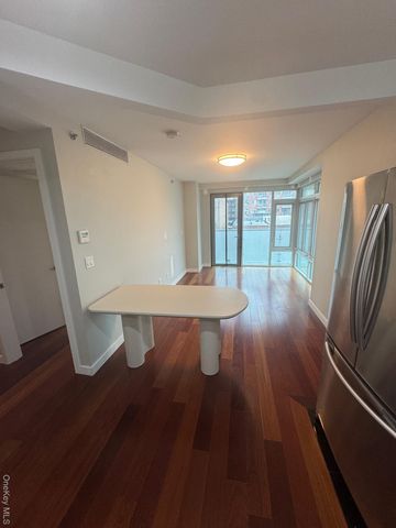 14238 37th Avenue 4C, Flushing, NY 11354