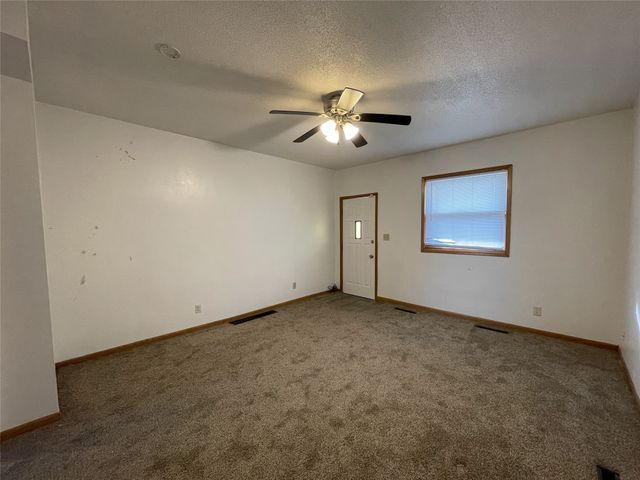 204 S 5th Street, Marshalltown, IA 50158