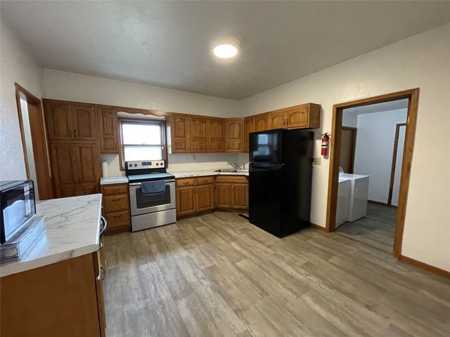 204 S 5th Street, Marshalltown, IA 50158