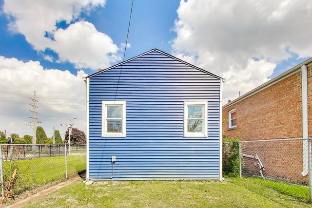 610 Eastern Avenue, Bellwood, IL 60104