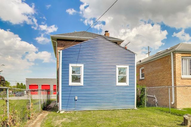 610 Eastern Avenue, Bellwood, IL 60104