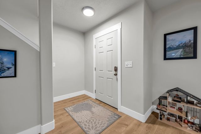 3614 S Creekwood Way, Boise, ID 83709