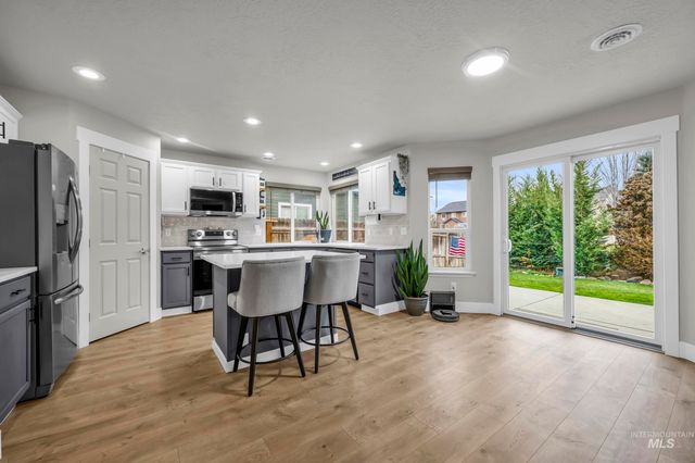 3614 S Creekwood Way, Boise, ID 83709