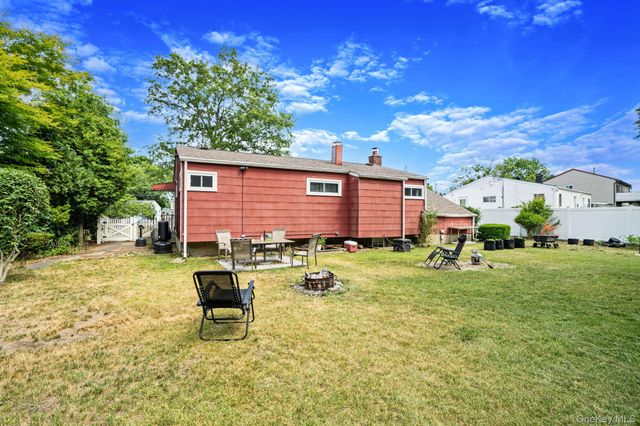 180 Whitetail Lane, Central Islip, NY 11722