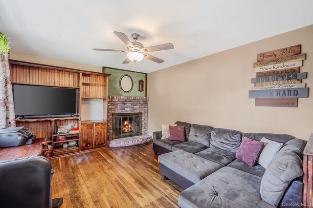 180 Whitetail Lane, Central Islip, NY 11722