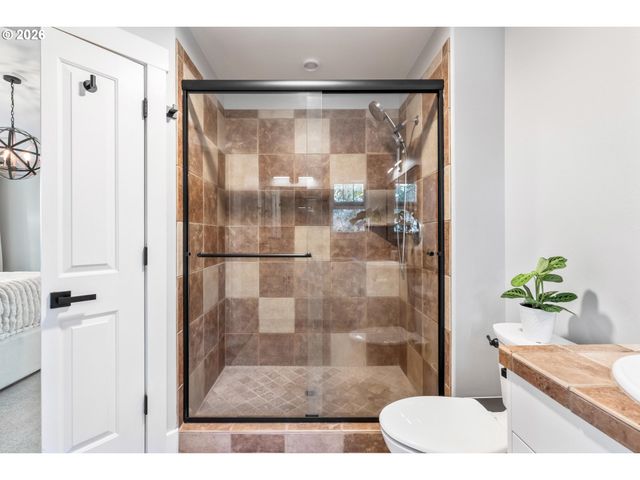 2632 Nw ORDWAY Ave, Bend, OR 97703