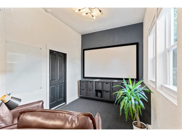2632 Nw ORDWAY Ave, Bend, OR 97703