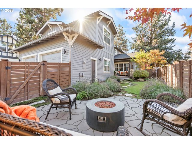 2632 Nw ORDWAY Ave, Bend, OR 97703