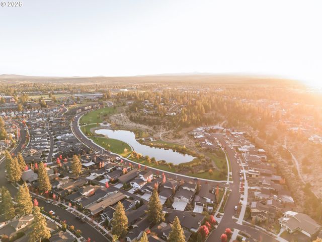 2632 Nw ORDWAY Ave, Bend, OR 97703