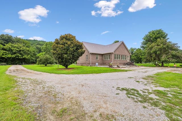 4012 Payne Cove Rd, Pelham, TN 37366