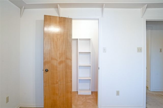 5202 Bradley Lane, Arlington, TX 76017