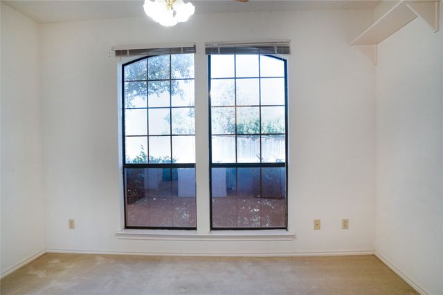 5202 Bradley Lane, Arlington, TX 76017