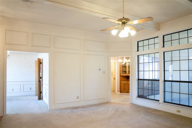 5202 Bradley Lane, Arlington, TX 76017