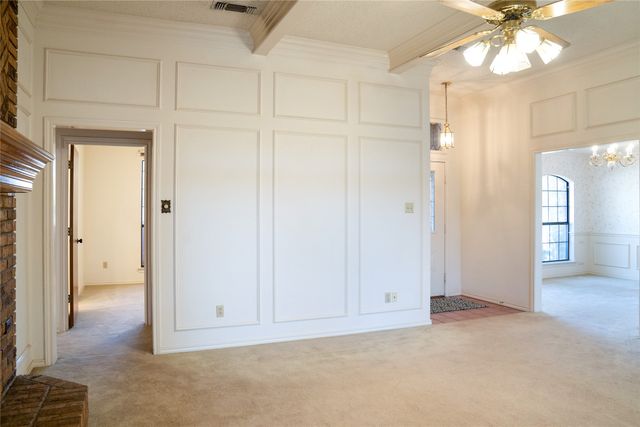 5202 Bradley Lane, Arlington, TX 76017