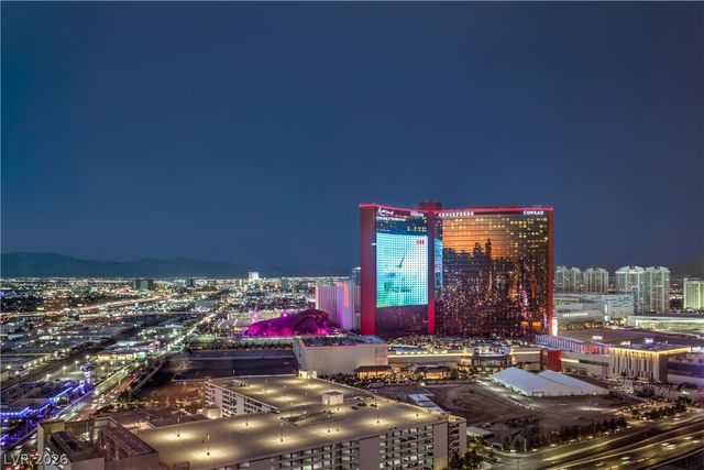 2000 Fashion Show Drive 4015, Las Vegas, NV 89109