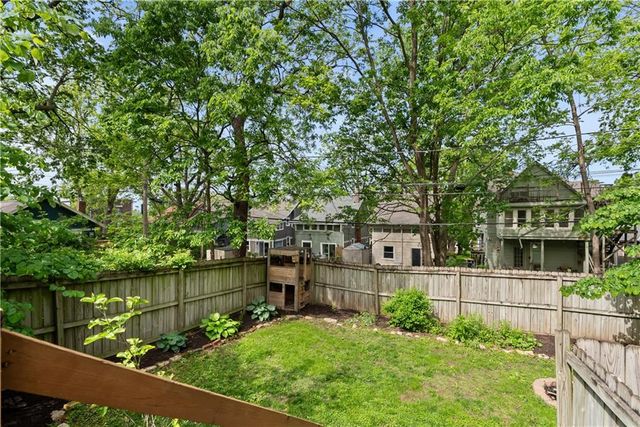 4136 CHARLOTTE Street, Kansas City, MO 64110