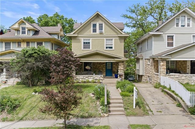 4136 CHARLOTTE Street, Kansas City, MO 64110